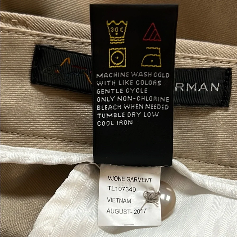 Greg Norman Collection Sz 44W x 43L  Tan Chinos Tailored Fit